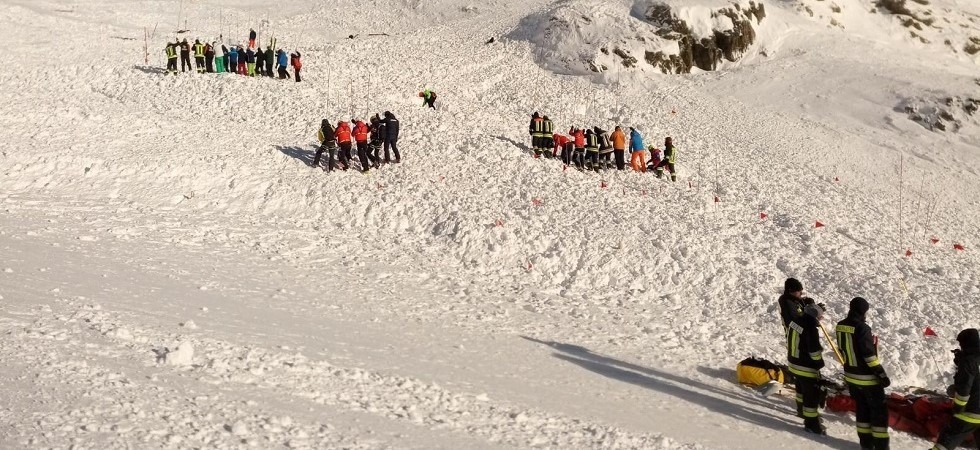 Aperta un’indagine sulla morte della 35enne e delle due bambine di 7 anni, travolte dalla valanga in val Senales